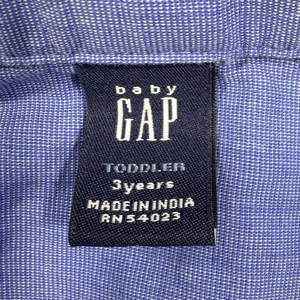 GAP boy’s button
